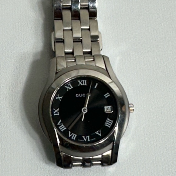 Gucci Watch - Picture 4 of 10